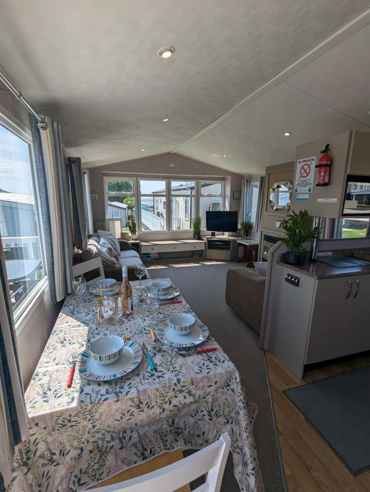 Wyke Regis Lovely Family Dog Friendly Caravan On Littlesea Holiday Park Weymouth Haven מראה חיצוני תמונה